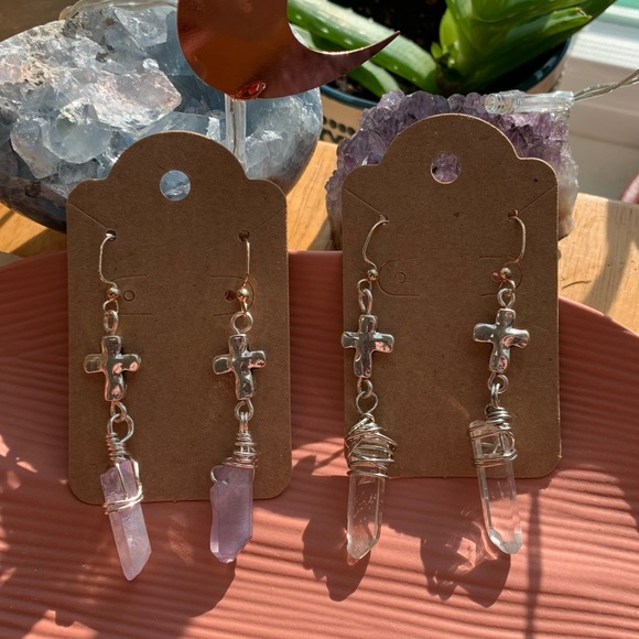 ✝️✨Quartz Crystal Cross Earrings - Picture 2 of 3